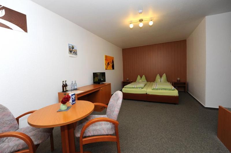 Gasthof Und Pension Zick Eggesin Buitenkant foto